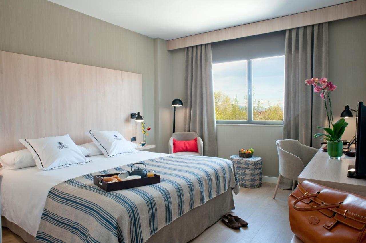 Aravaca Village Hotel Madrid Eksteriør bilde