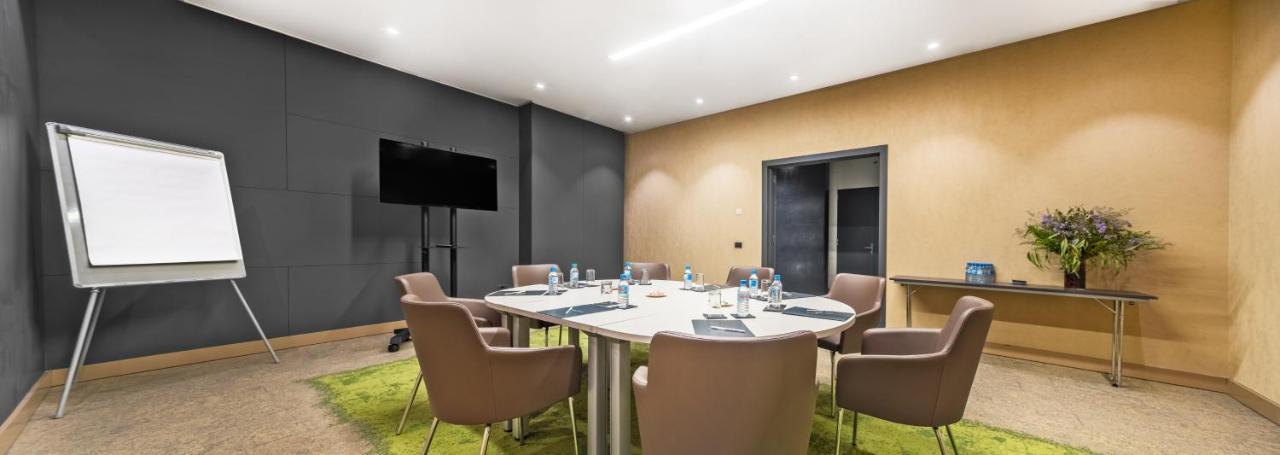 Aravaca Village Hotel Madrid Eksteriør bilde